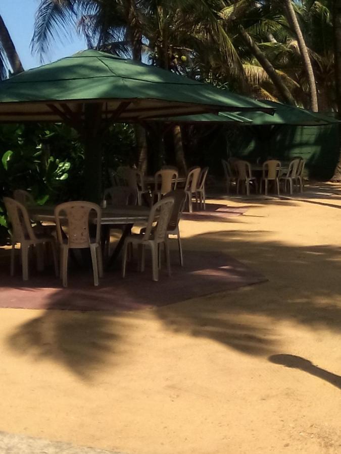 Ninnada Beach Hotel Marawila Exterior photo